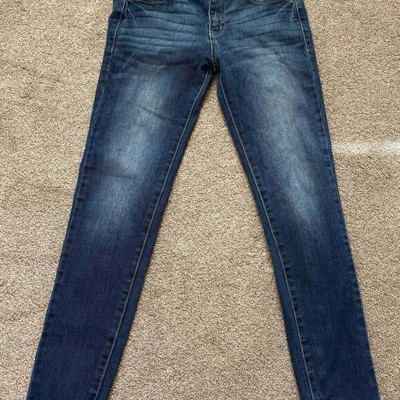 KanCan Medium Wash still  Distressed Skinny Jeans - Picture 1 of 5